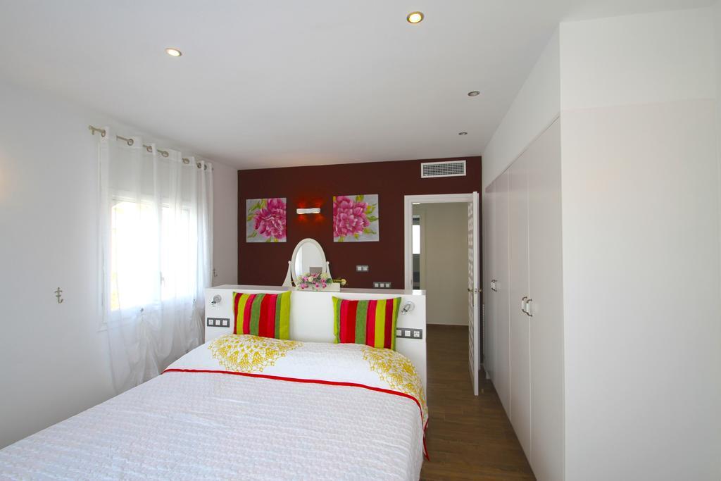 Arenda Pino Alto Villa Gallo Miami Platja  Habitación foto
